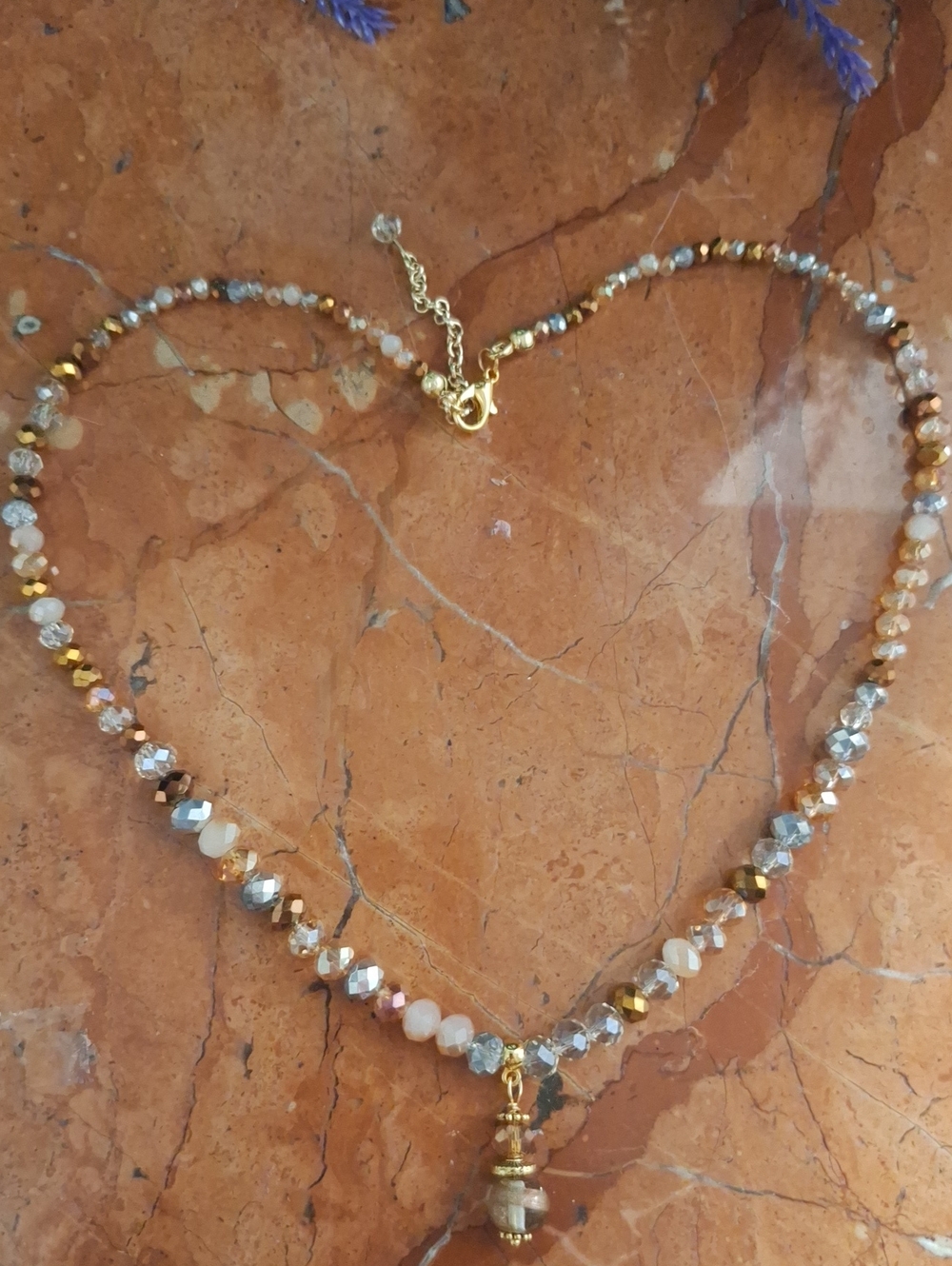 Elegant Vintage Style Gold and Champagne Irridecent Faceted Beaded Necklace